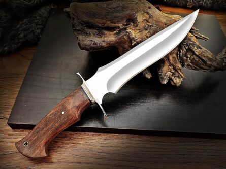 Custom handmade Bowie Knives | Premium Handcrafted Blades | FLARA EAGLE KNIVES STORE