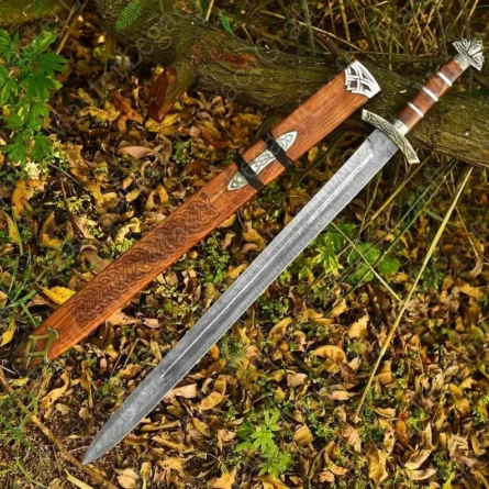 Hand-Forged Viking Damascus Steel Sword – Custom Nordic Longsword with Rosewood ScabbardViking Damascus Steel Sword